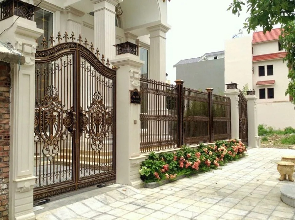 Tổ tiên nhắc: Cổng cao hơn nhà là Tổ tiên nhắc: Cổng cao hơn nhà là