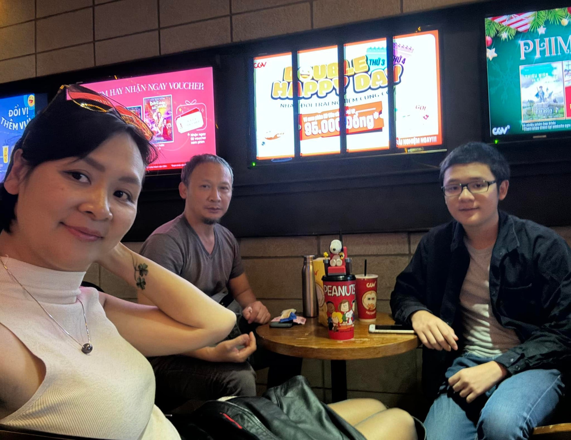 Cuộc sống của hoa hậu bỏ showbiz đi làm công ty may mặc sau 3 năm phát hiện ung thư, 16 lần hóa trị- Ảnh 4. Cuộc sống của hoa hậu bỏ showbiz đi làm công ty may mặc sau 3 năm phát hiện ung thư, 16 lần hóa trị- Ảnh 4.
