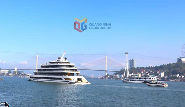 "Cơn mưa tiền tỷ" trút xuống Quảng Ninh, ngành "kinh tế vàng" vượt xa cả kịch bản- Ảnh 2. "Cơn mưa tiền tỷ" trút xuống Quảng Ninh, ngành "kinh tế vàng" vượt xa cả kịch bản- Ảnh 2.
