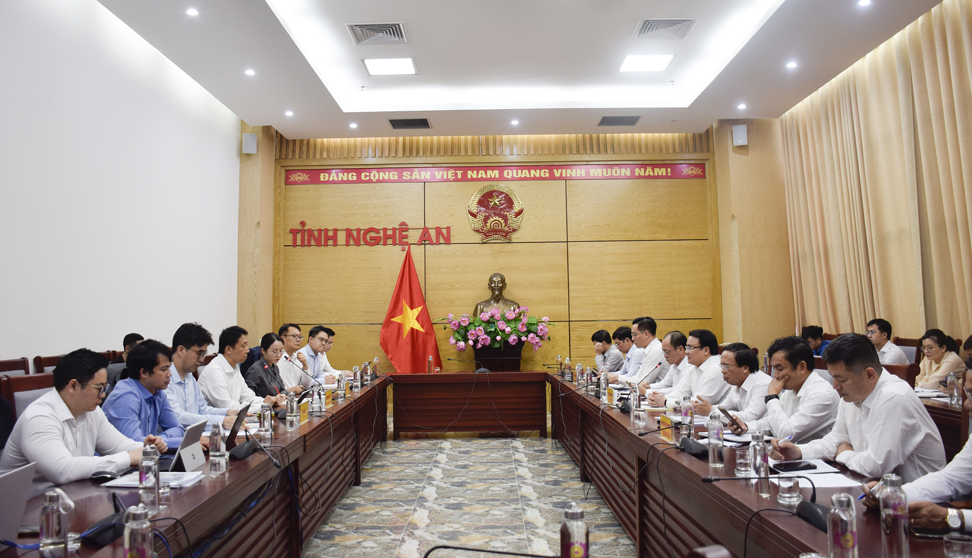 Tỉnh Nghệ An làm việc với SK về dự án điện khí LNG 2,2 tỷ USD- Ảnh 2.