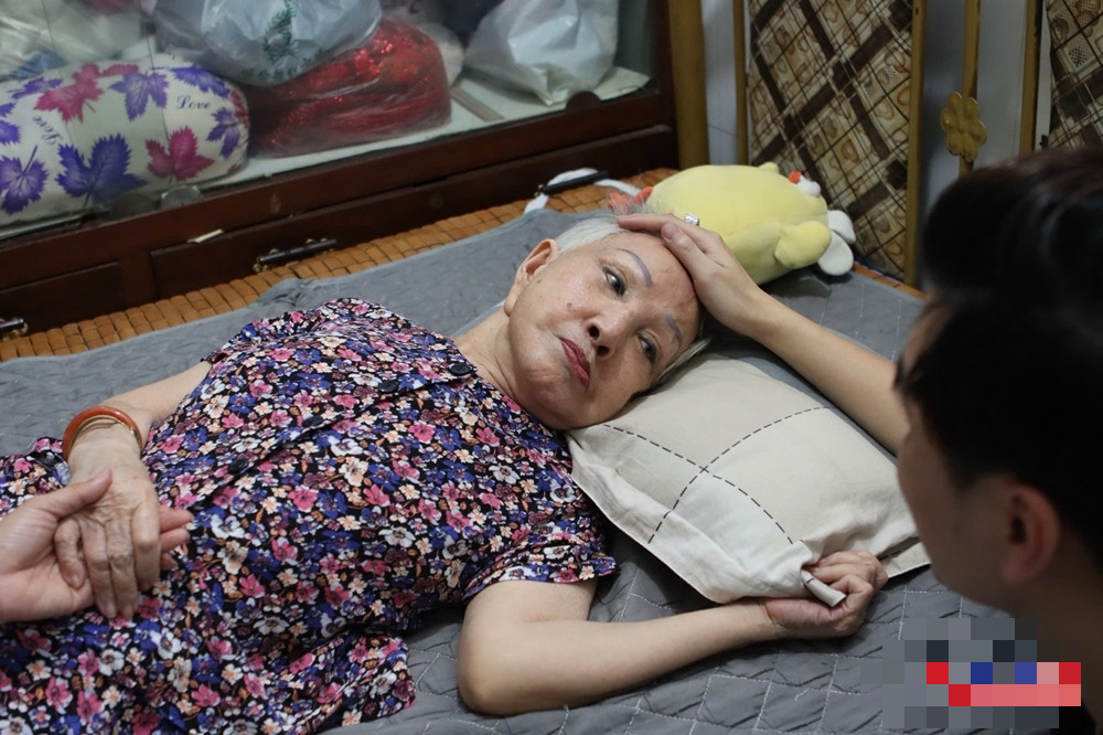 Nữ nghệ sĩ đình đám một thời tuổi 80: Không nhận ra cả người chăm sóc hàng ngày- Ảnh 4. Nữ nghệ sĩ đình đám một thời tuổi 80: Không nhận ra cả người chăm sóc hàng ngày- Ảnh 4.