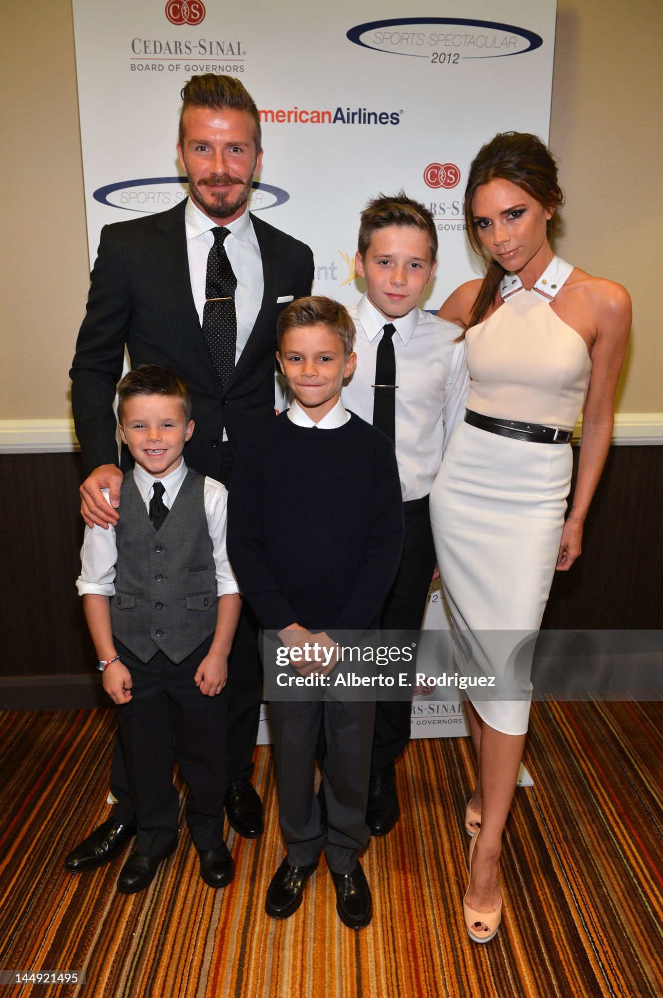 David Beckham - Victoria kỉ niệm 26 năm ngày cưới: Gia đình đẹp như tranh, nay rạn nứt khó cứu vì con cả bất hiếu- Ảnh 14. David Beckham - Victoria kỉ niệm 26 năm ngày cưới: Gia đình đẹp như tranh, nay rạn nứt khó cứu vì con cả bất hiếu- Ảnh 14.