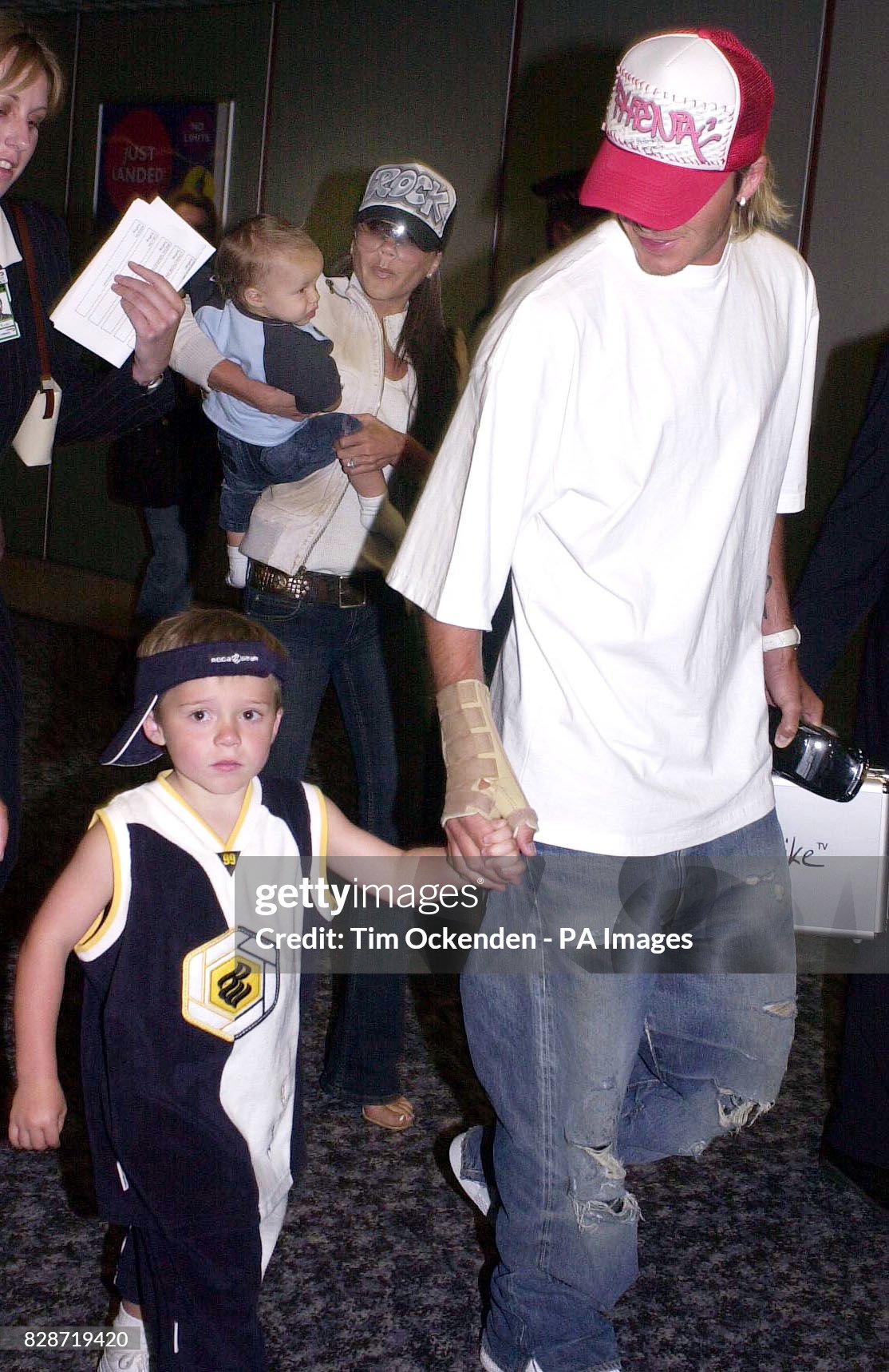 David Beckham - Victoria kỉ niệm 26 năm ngày cưới: Gia đình đẹp như tranh, nay rạn nứt khó cứu vì con cả bất hiếu- Ảnh 5. David Beckham - Victoria kỉ niệm 26 năm ngày cưới: Gia đình đẹp như tranh, nay rạn nứt khó cứu vì con cả bất hiếu- Ảnh 5.