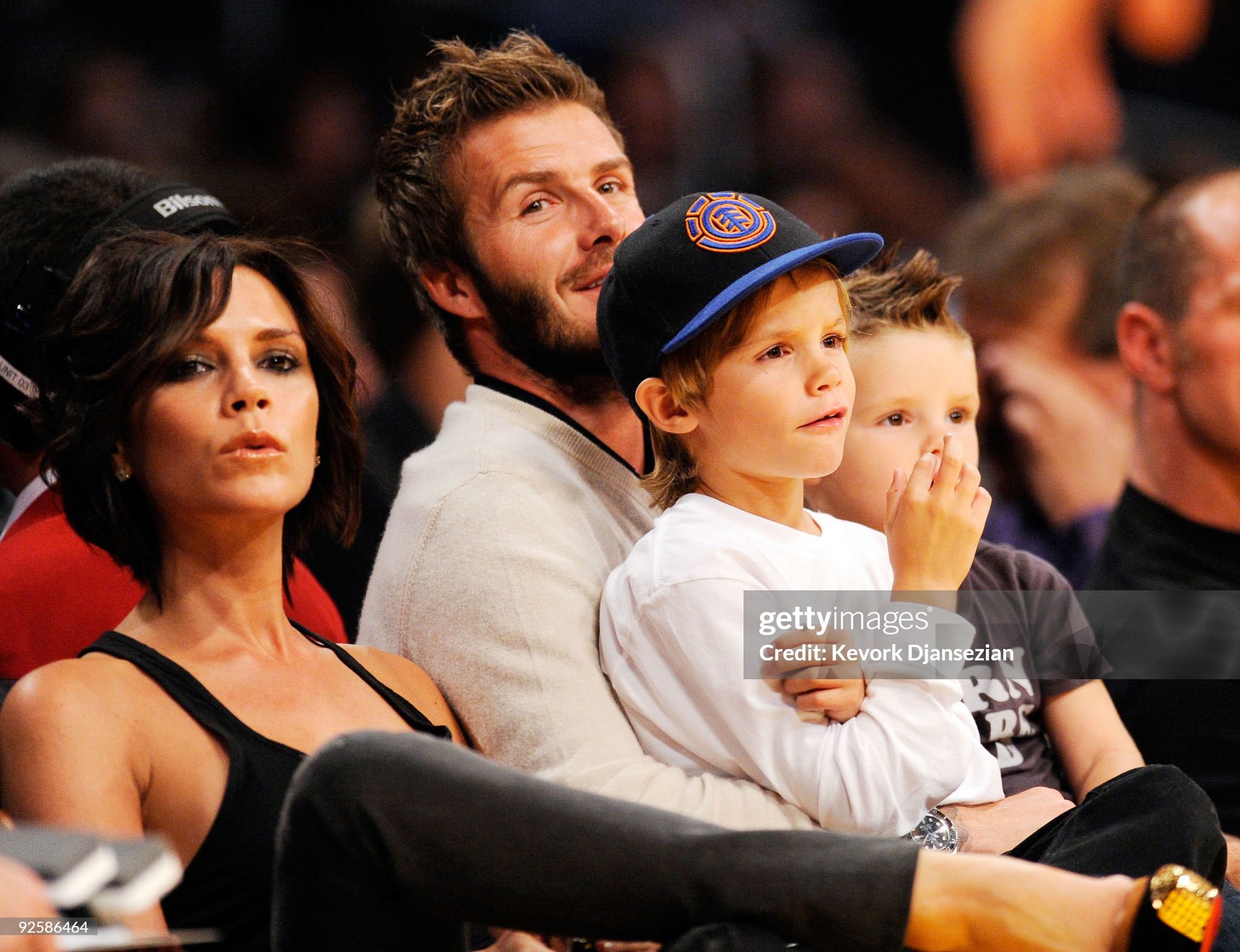 David Beckham - Victoria kỉ niệm 26 năm ngày cưới: Gia đình đẹp như tranh, nay rạn nứt khó cứu vì con cả bất hiếu- Ảnh 11. David Beckham - Victoria kỉ niệm 26 năm ngày cưới: Gia đình đẹp như tranh, nay rạn nứt khó cứu vì con cả bất hiếu- Ảnh 11.