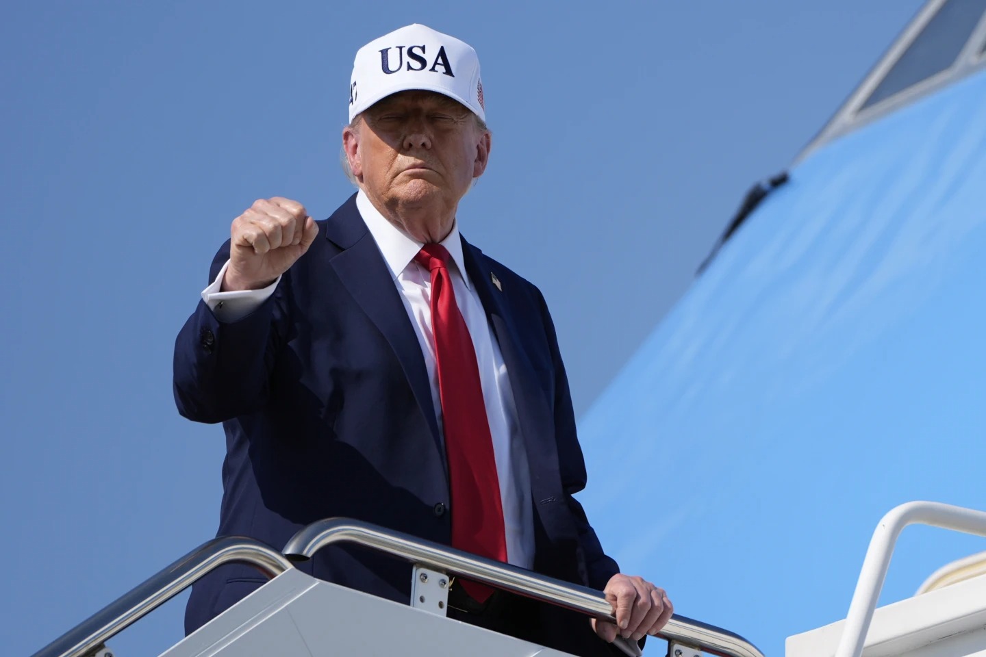 Sau điện đàm với ông Vladimir Putin, Tổng thống Donald Trump nói "không có tiến triển"- Ảnh 1. Sau điện đàm với ông Vladimir Putin, Tổng thống Donald Trump nói "không có tiến triển"- Ảnh 1.