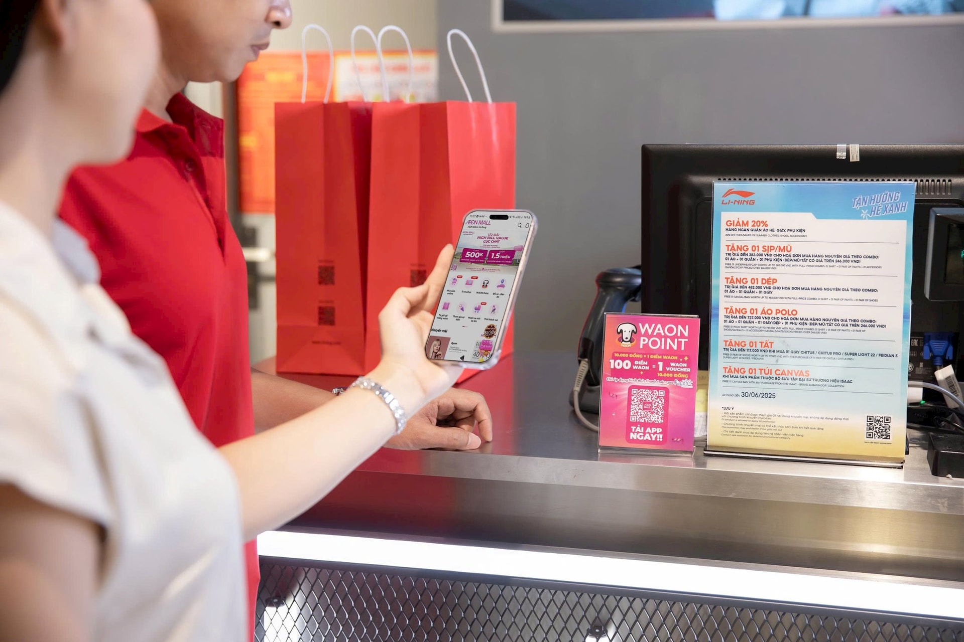 AEON ra mắt chương trình tích điểm WAON POINT trên toàn hệ sinh thái tại Việt Nam- Ảnh 1. AEON ra mắt chương trình tích điểm WAON POINT trên toàn hệ sinh thái tại Việt Nam- Ảnh 1.