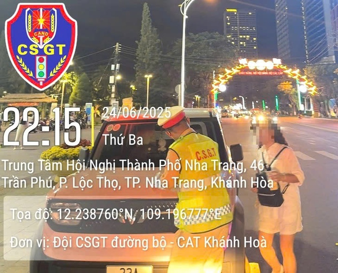 Tình huống pháp lý vụ "cô giáo vùng cao" run sợ khi đến Nha Trang- Ảnh 1. Tình huống pháp lý vụ "cô giáo vùng cao" run sợ khi đến Nha Trang- Ảnh 1.