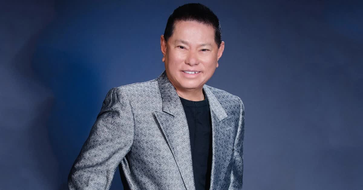 Nam ca sĩ sau mấy chục năm mới được tỷ phú Hoàng Kiều nhận làm cháu: "Tiếp cận chú khó lắm"- Ảnh 2. Nam ca sĩ sau mấy chục năm mới được tỷ phú Hoàng Kiều nhận làm cháu: "Tiếp cận chú khó lắm"- Ảnh 2.