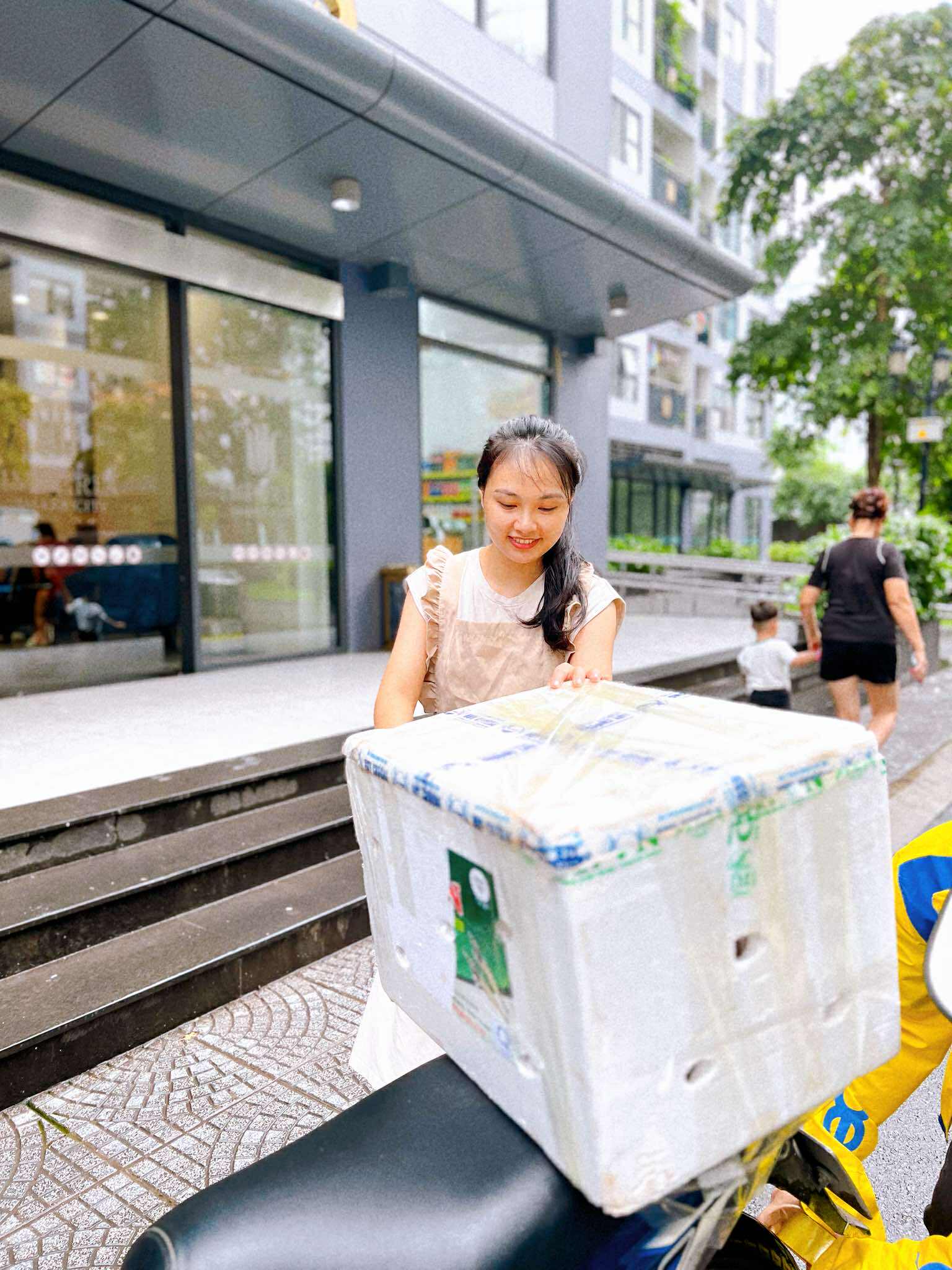 Nỗi niềm của những người bắt đầu lại công việc ở tuổi U40: Không có đường lùi, tự trấn an ‘chớ thấy sóng cả mà ngã tay chèo’- Ảnh 6. Nỗi niềm của những người bắt đầu lại công việc ở tuổi U40: Không có đường lùi, tự trấn an ‘chớ thấy sóng cả mà ngã tay chèo’- Ảnh 6.