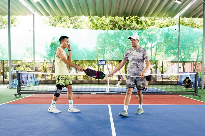 “Host social” là nghề gì mà chỉ cần "gom" đủ người ra sân Pickleball cũng kiếm được chục triệu một tháng?- Ảnh 5. “Host social” là nghề gì mà chỉ cần "gom" đủ người ra sân Pickleball cũng kiếm được chục triệu một tháng?- Ảnh 5.