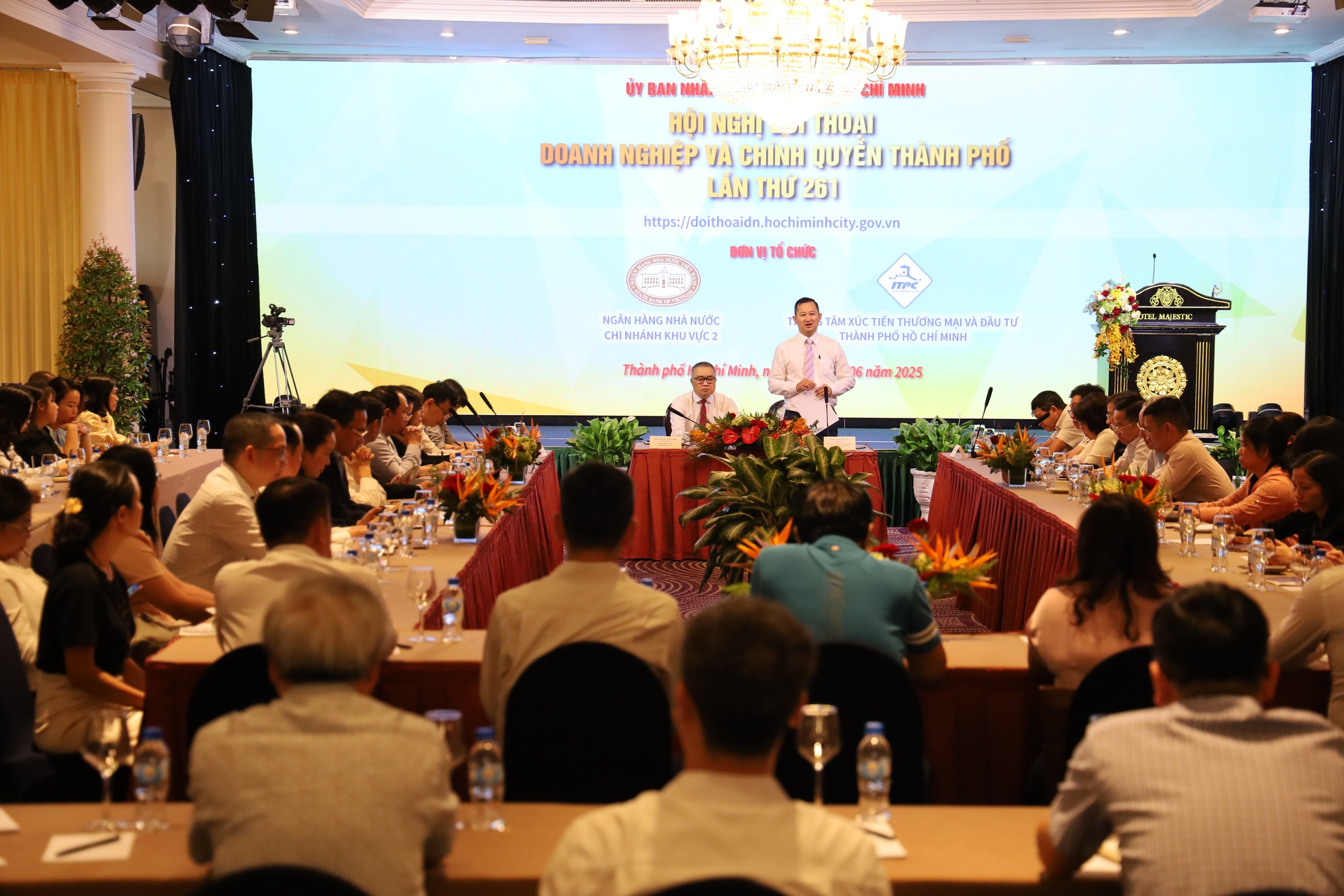 Vụ doanh nghiệp than bị trả hồ sơ chỉ vì "dấu chấm, dấu phẩy": NHNN Khu vực 2 nói gì?- Ảnh 1. Vụ doanh nghiệp than bị trả hồ sơ chỉ vì "dấu chấm, dấu phẩy": NHNN Khu vực 2 nói gì?- Ảnh 1.