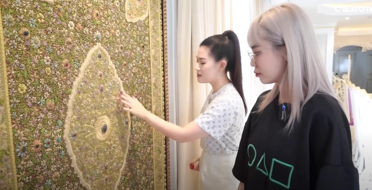 Sự thật về cô gái lam lũ trong Gia Đình Haha: Là tiểu thư 7000 tỷ, ở nhà đập thông 6 căn như cung điện- Ảnh 10. Sự thật về cô gái lam lũ trong Gia Đình Haha: Là tiểu thư 7000 tỷ, ở nhà đập thông 6 căn như cung điện- Ảnh 10.