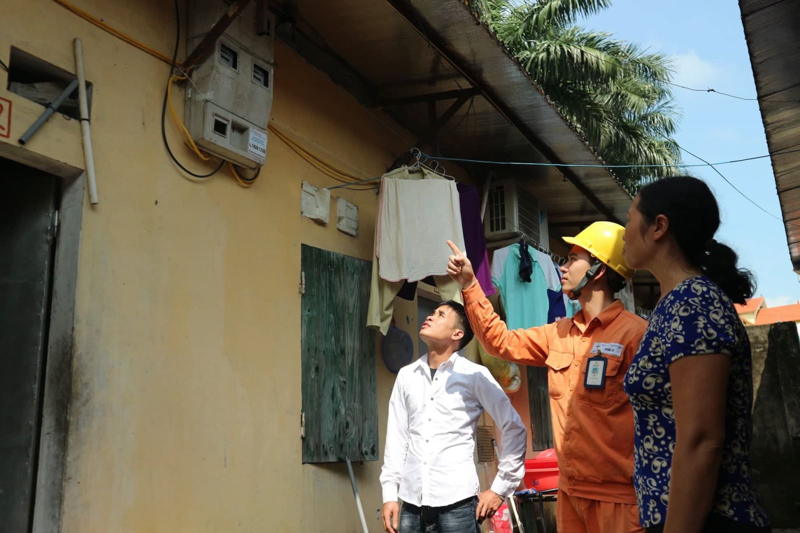 Hóa đơn tiền điện tháng 6 tăng cao, EVN yêu cầu rà soát- Ảnh 1. Hóa đơn tiền điện tháng 6 tăng cao, EVN yêu cầu rà soát- Ảnh 1.