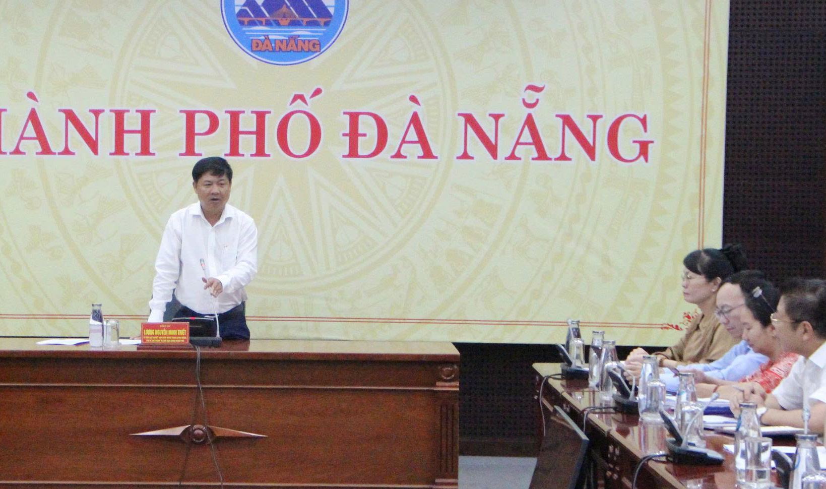 Chủ tịch UBND TP Đà Nẵng: Hứa giải ngân vốn đầu tư công 100% là... đang mơ- Ảnh 1. Chủ tịch UBND TP Đà Nẵng: Hứa giải ngân vốn đầu tư công 100% là... đang mơ- Ảnh 1.