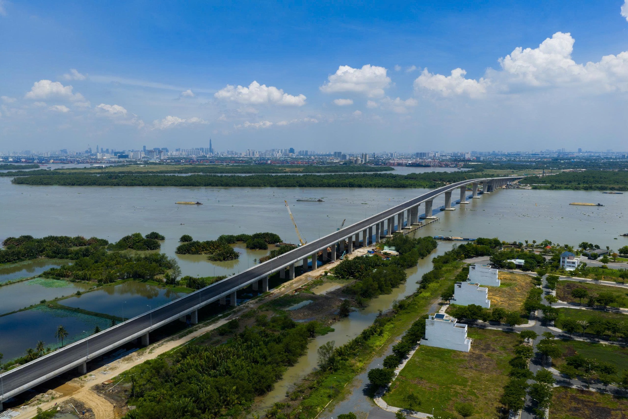 Cận cảnh cầu Nhơn Trạch nối TP HCM - Đồng Nai dự kiến thông xe ngày 19-8- Ảnh 2. Cận cảnh cầu Nhơn Trạch nối TP HCM - Đồng Nai dự kiến thông xe ngày 19-8- Ảnh 2.