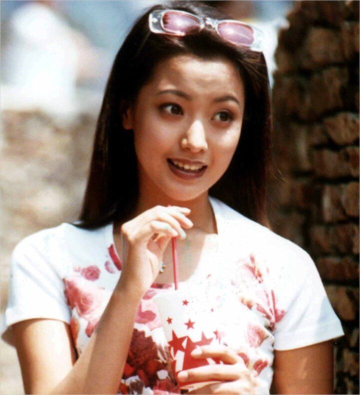 Nữ diễn viên Hàn Quốc tự nhận mình đẹp hơn cả Song Hye Kyo nhưng không ai phản đối, nhìn nhan sắc cách đây gần 30 năm là hiểu tại sao- Ảnh 1. Nữ diễn viên Hàn Quốc tự nhận mình đẹp hơn cả Song Hye Kyo nhưng không ai phản đối, nhìn nhan sắc cách đây gần 30 năm là hiểu tại sao- Ảnh 1.