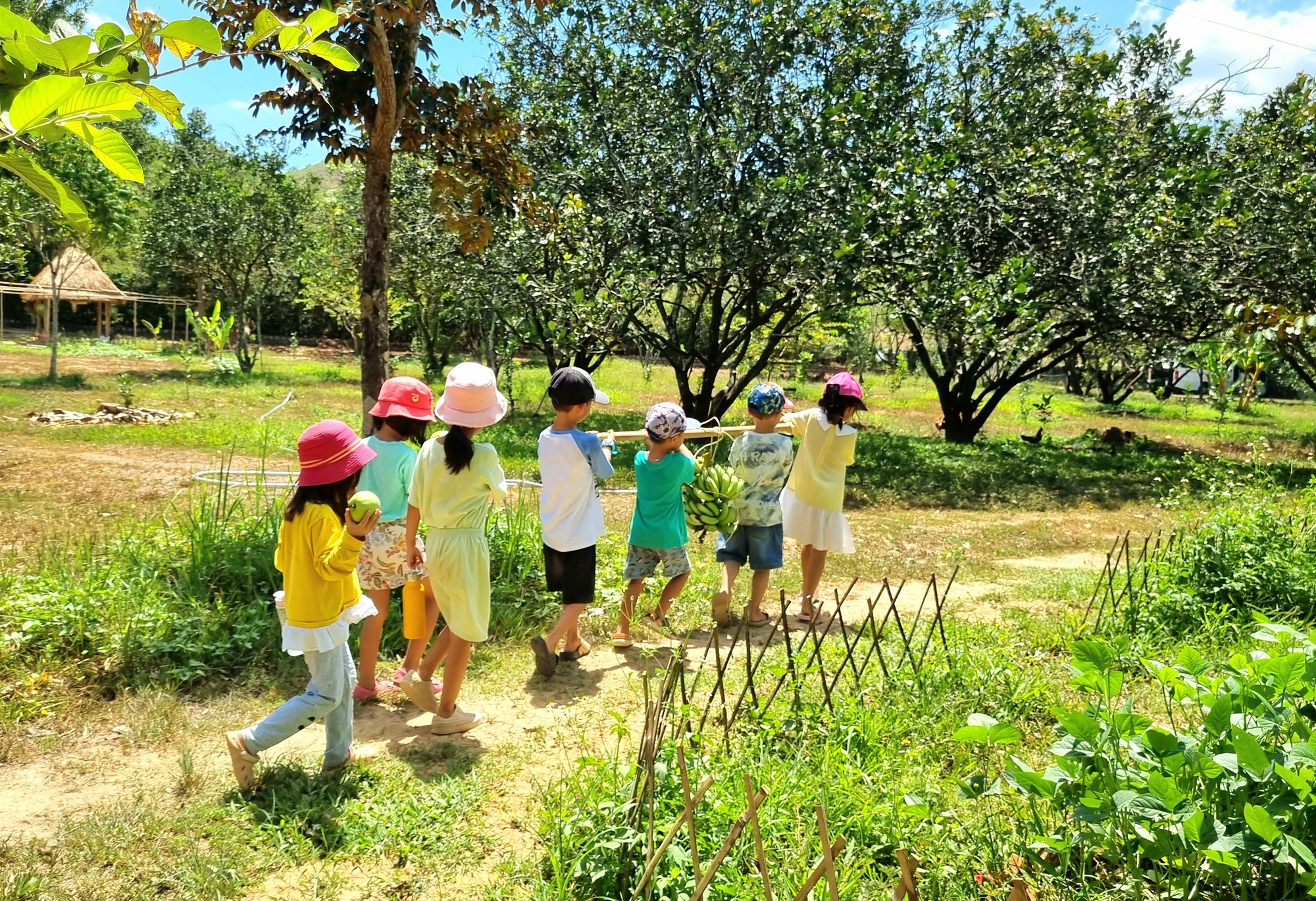 Toàn cảnh dịch vụ trại hè 2025: Phụ huynh chi chục triệu không tiếc, các chủ trại hè tất bật- Ảnh 14.