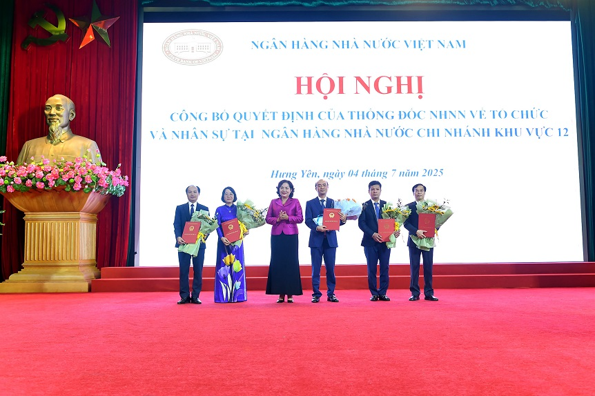 NHNN Khu vực 12 đặt trụ sở tại tỉnh Hưng Yên, ông Tạ Thành Long được bổ nhiệm làm Giám đốc- Ảnh 2. NHNN Khu vực 12 đặt trụ sở tại tỉnh Hưng Yên, ông Tạ Thành Long được bổ nhiệm làm Giám đốc- Ảnh 2.