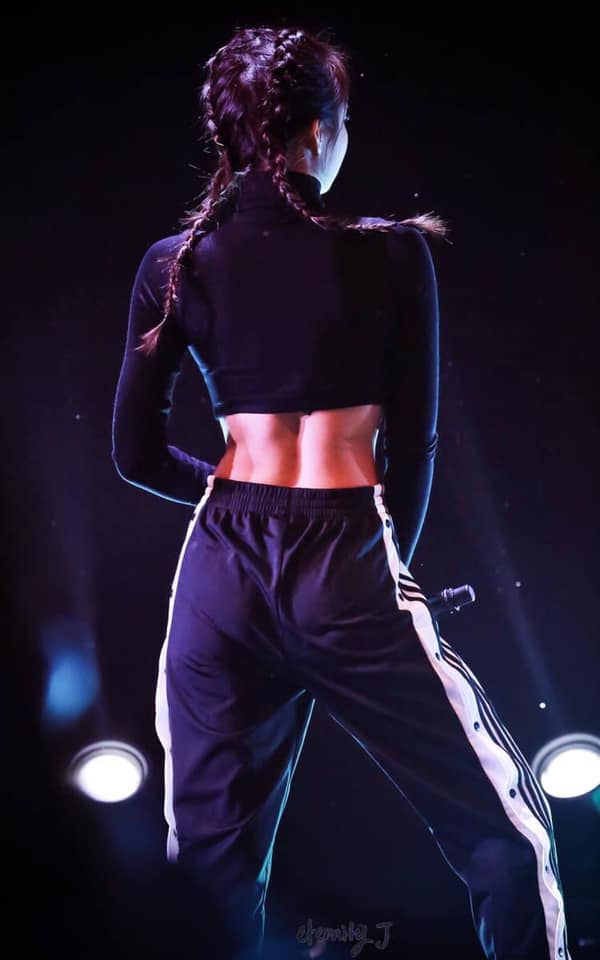 Muốn có dáng đẹp, eo thon như Jennie (BLACKPINK), tập ngay 2 môn thể thao này nhé!- Ảnh 19. Muốn có dáng đẹp, eo thon như Jennie (BLACKPINK), tập ngay 2 môn thể thao này nhé!- Ảnh 19.