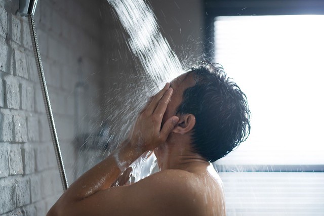 Ba thói quen “phá mạch máu” nhanh hơn ăn thịt mỡ: Nhiều người vẫn vô tư làm mỗi dịp hè- Ảnh 3. Ba thói quen “phá mạch máu” nhanh hơn ăn thịt mỡ: Nhiều người vẫn vô tư làm mỗi dịp hè- Ảnh 3.