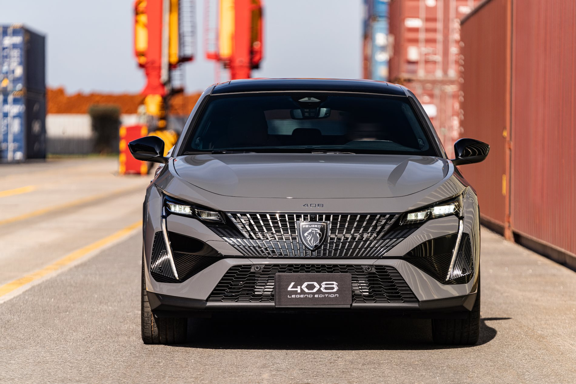 Peugeot 408 Legend Edition ra mắt tại Việt Nam: Giới hạn 215 chiếc, giá từ 1,04 tỷ đồng- Ảnh 1. Peugeot 408 Legend Edition ra mắt tại Việt Nam: Giới hạn 215 chiếc, giá từ 1,04 tỷ đồng- Ảnh 1.