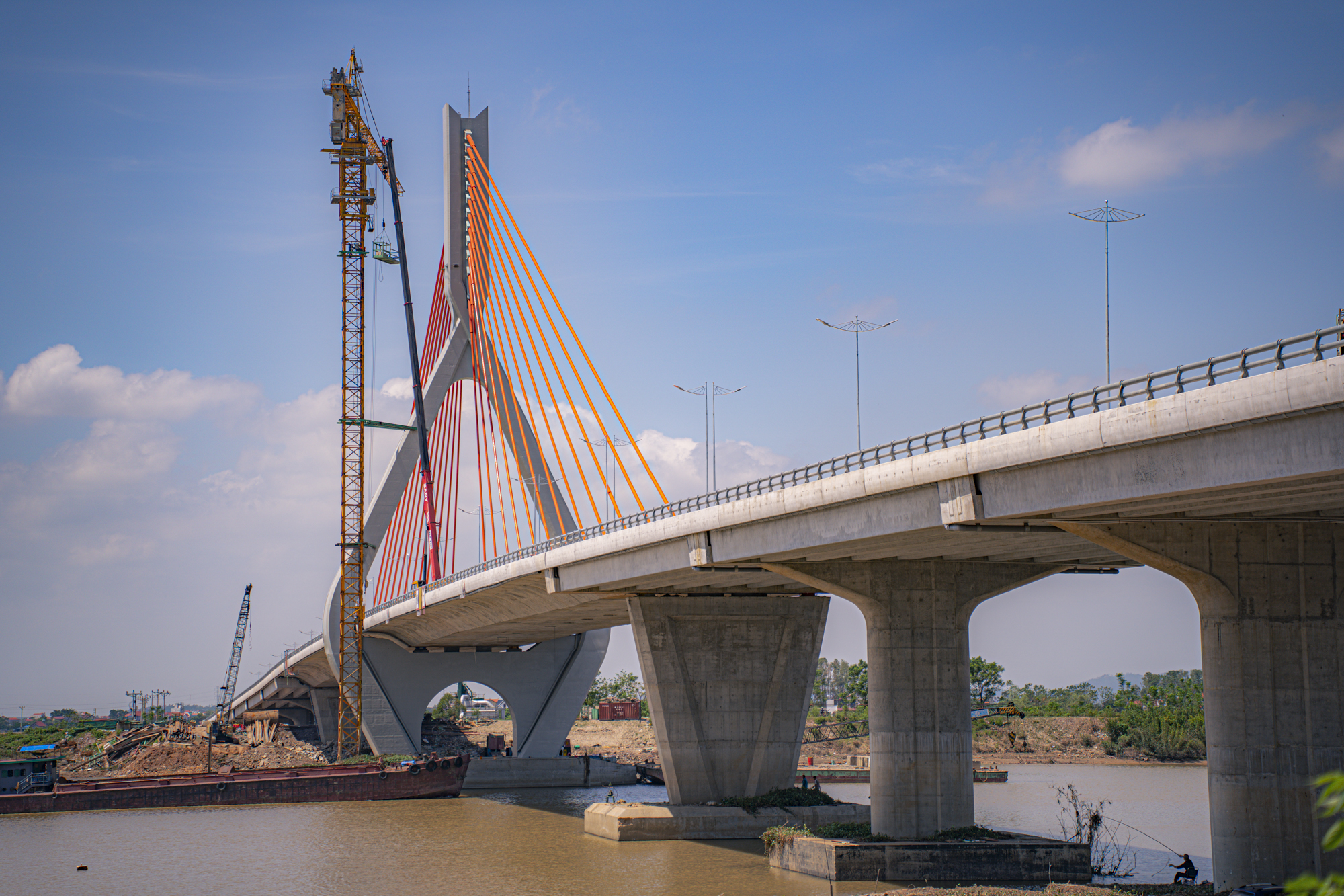 Hải Phòng và Bắc Ninh đón tin vui: Cầu dây văng nghìn tỷ, kết nối 2 địa phương chính thức được thông xe- Ảnh 1.