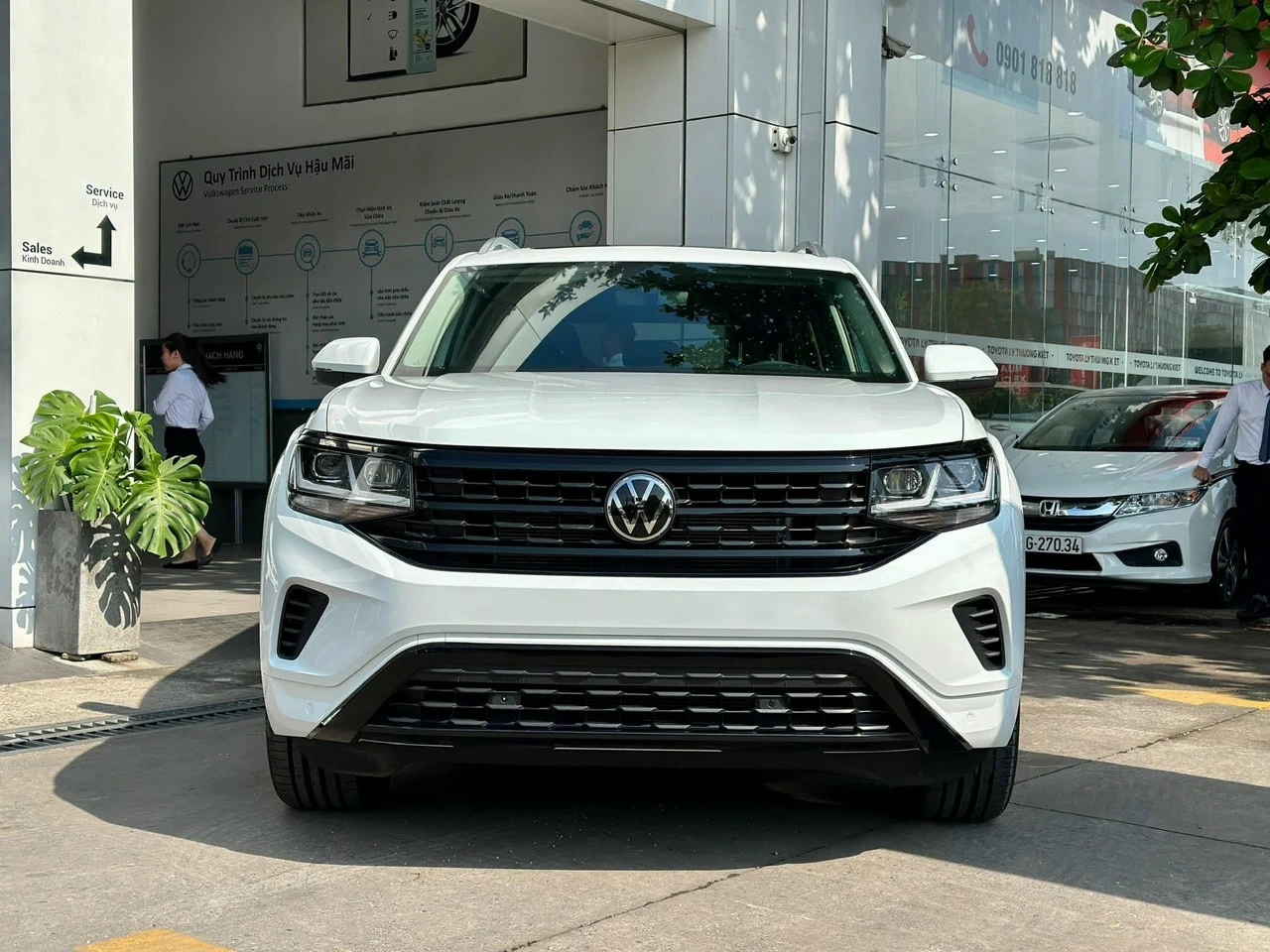VW Teramont hạ giá kỷ lục còn 1,788 tỷ đồng: Là bản Limited nhiều 'option' xịn, tăng cạnh tranh trước Palisade, làm khó Explorer- Ảnh 3. VW Teramont hạ giá kỷ lục còn 1,788 tỷ đồng: Là bản Limited nhiều 'option' xịn, tăng cạnh tranh trước Palisade, làm khó Explorer- Ảnh 3.
