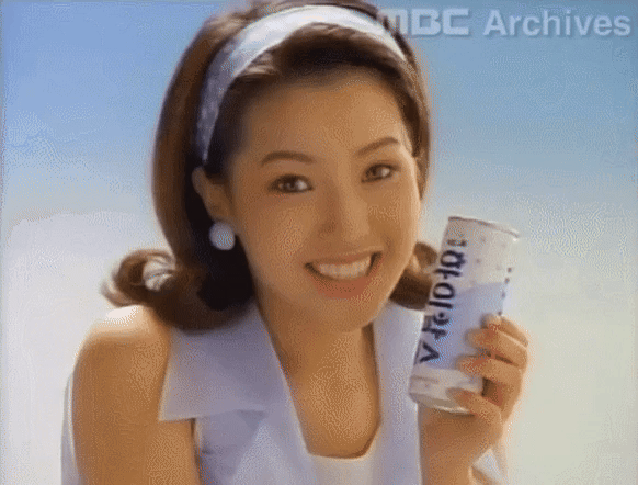 Nữ diễn viên Hàn Quốc tự nhận mình đẹp hơn cả Song Hye Kyo nhưng không ai phản đối, nhìn nhan sắc cách đây gần 30 năm là hiểu tại sao- Ảnh 4. Nữ diễn viên Hàn Quốc tự nhận mình đẹp hơn cả Song Hye Kyo nhưng không ai phản đối, nhìn nhan sắc cách đây gần 30 năm là hiểu tại sao- Ảnh 4.
