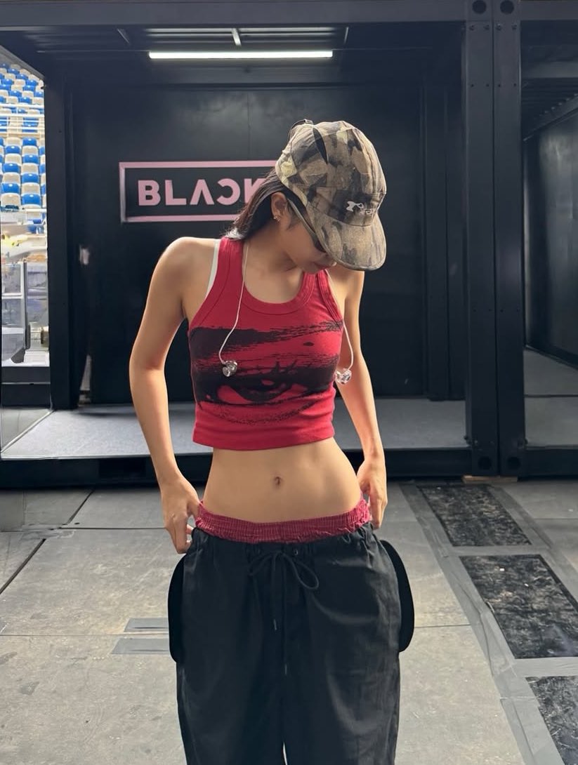 Muốn có dáng đẹp, eo thon như Jennie (BLACKPINK), tập ngay 2 môn thể thao này nhé!- Ảnh 3. Muốn có dáng đẹp, eo thon như Jennie (BLACKPINK), tập ngay 2 môn thể thao này nhé!- Ảnh 3.