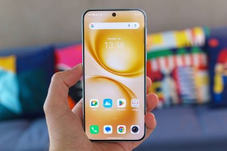 Mẫu điện thoại mang danh "kẻ huỷ diệt tí hon": Mạnh ngang Galaxy S25, pin 6.500mAh, giá rẻ hơn 3 triệu- Ảnh 2. Mẫu điện thoại mang danh "kẻ huỷ diệt tí hon": Mạnh ngang Galaxy S25, pin 6.500mAh, giá rẻ hơn 3 triệu- Ảnh 2.