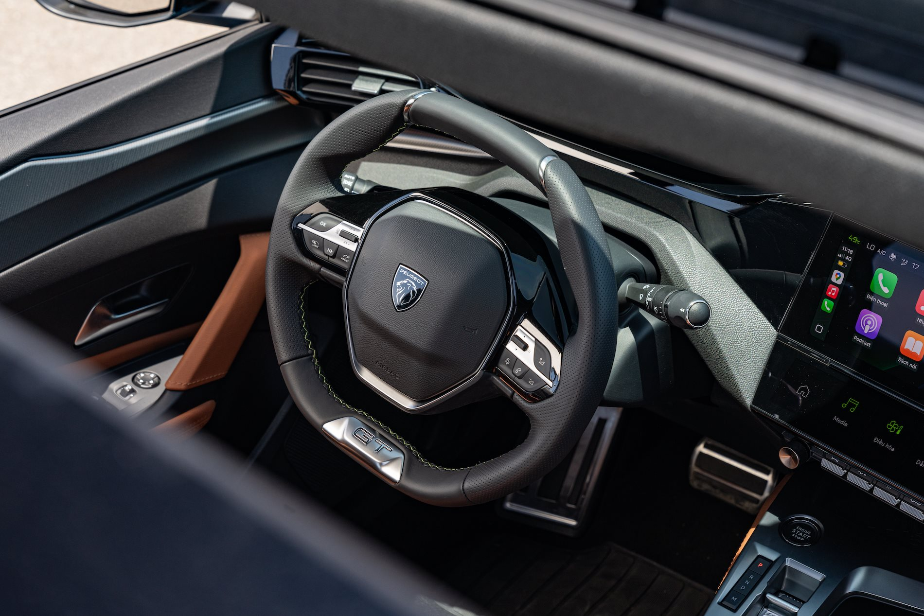 Peugeot 408 Legend Edition ra mắt tại Việt Nam: Giới hạn 215 chiếc, giá từ 1,04 tỷ đồng- Ảnh 8. Peugeot 408 Legend Edition ra mắt tại Việt Nam: Giới hạn 215 chiếc, giá từ 1,04 tỷ đồng- Ảnh 8.