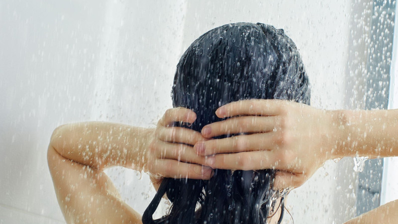 Mùa hè 1 ngày tắm mấy lần là tốt nhất: Người cao tuổi đặc biệt cần chú ý 3 điều này- Ảnh 1. Mùa hè 1 ngày tắm mấy lần là tốt nhất: Người cao tuổi đặc biệt cần chú ý 3 điều này- Ảnh 1.