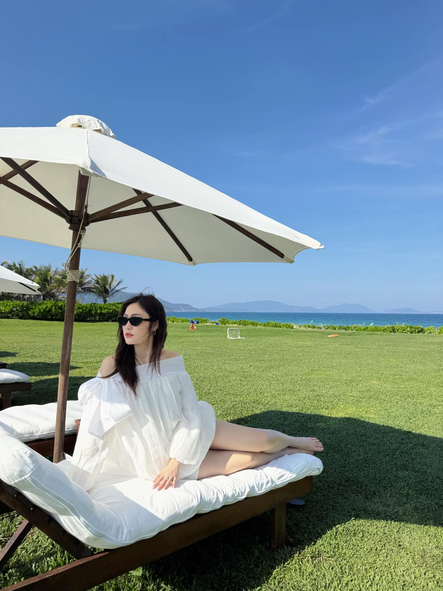 Hoa khôi bóng chuyền Việt Hương làm dâu hào môn, sống ở dinh thự bỗng Hoa khôi bóng chuyền Việt Hương làm dâu hào môn, sống ở dinh thự bỗng