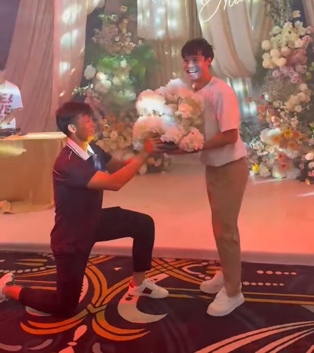 Văn Toàn được Văn Toàn được