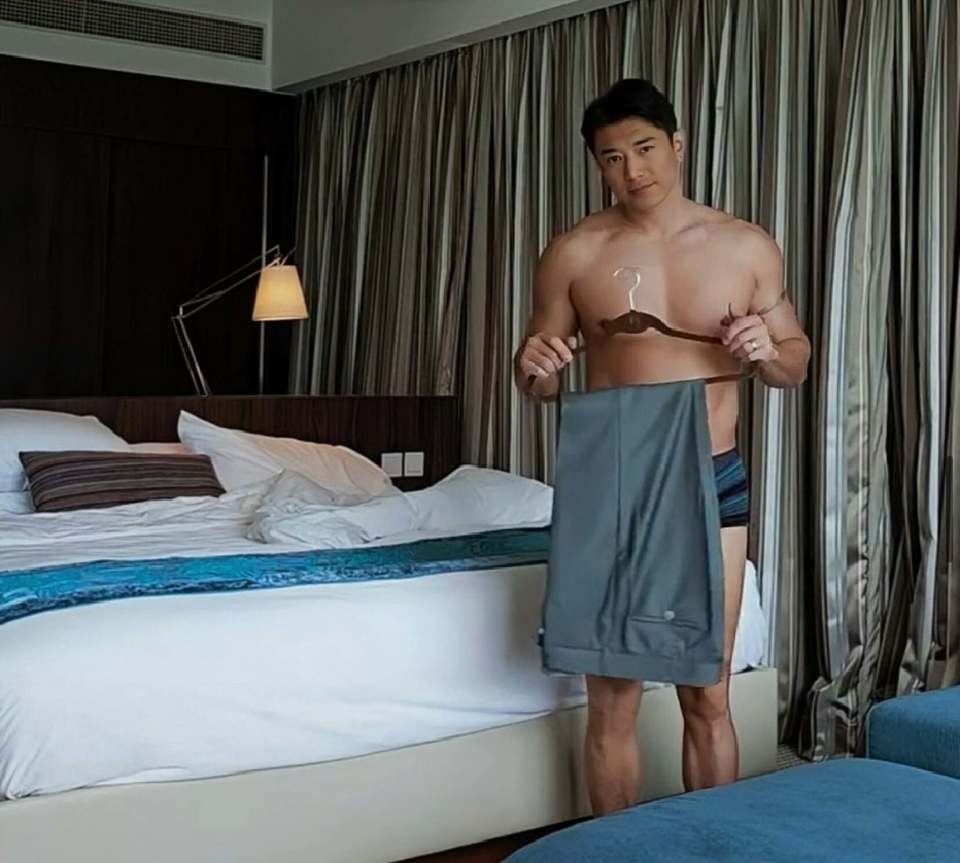 Từng làm khuynh đảo màn ảnh, nam diễn viên giờ ‘sống sót’ bằng nghề… livestream bán thịt bò- Ảnh 6. Từng làm khuynh đảo màn ảnh, nam diễn viên giờ ‘sống sót’ bằng nghề… livestream bán thịt bò- Ảnh 6.