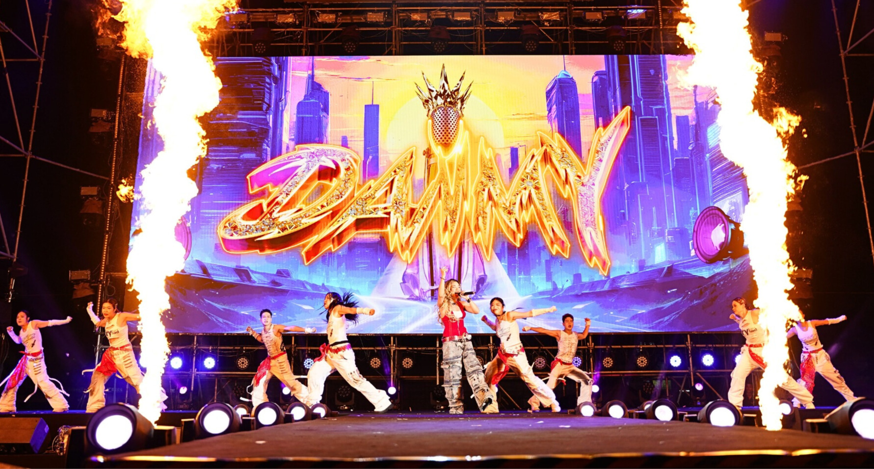 Chuyện gì đang diễn ra? Các thương hiệu gà rán, cà phê đồng loạt chi tiền khủng để làm concert- Ảnh 13. Chuyện gì đang diễn ra? Các thương hiệu gà rán, cà phê đồng loạt chi tiền khủng để làm concert- Ảnh 13.