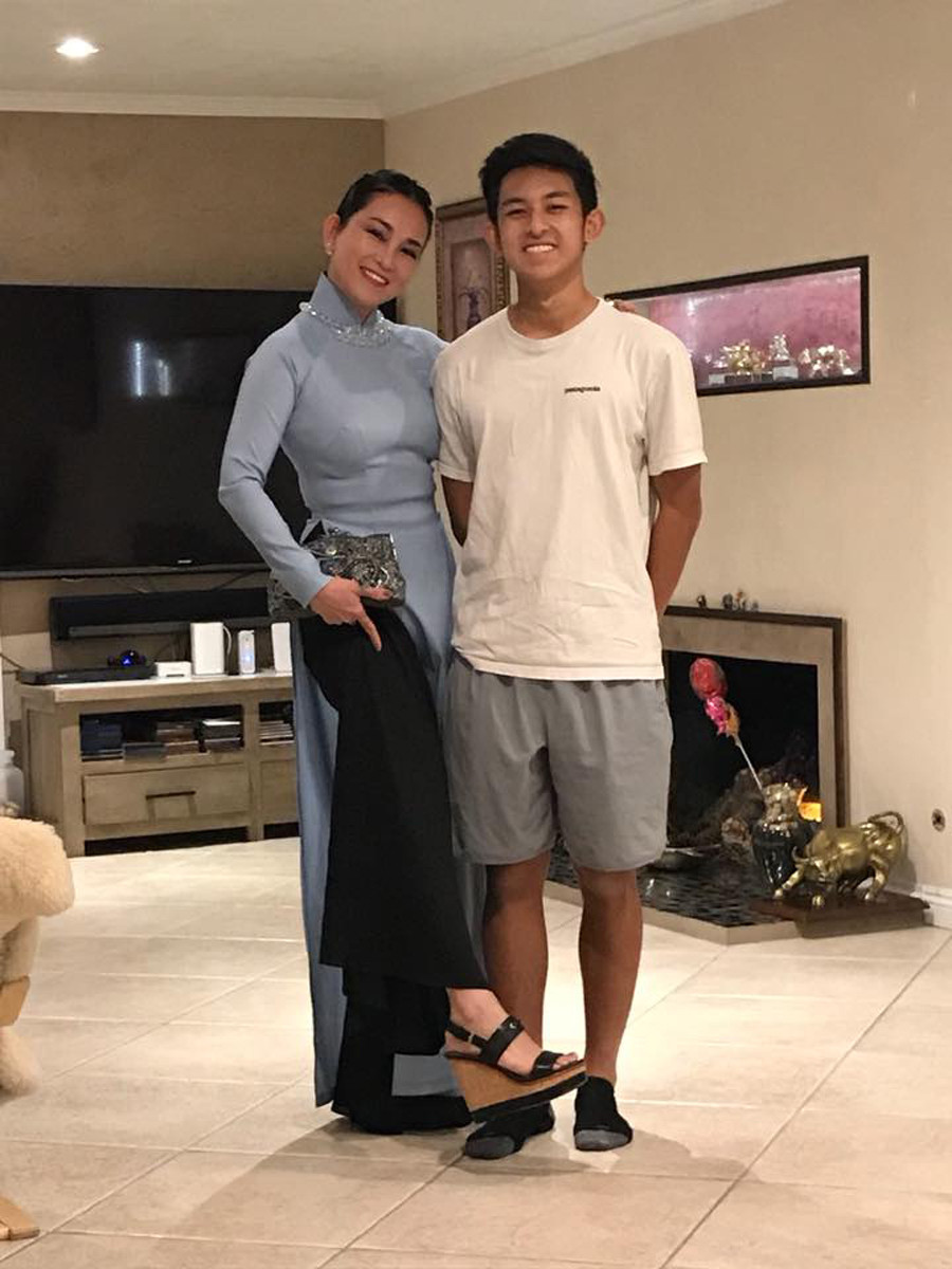 Nữ ca sĩ sở hữu 2 cơ ngơi hoành tráng, biệt thự ven biển trị giá 100 tỷ, U50 hôn nhân viên mãn- Ảnh 8. Nữ ca sĩ sở hữu 2 cơ ngơi hoành tráng, biệt thự ven biển trị giá 100 tỷ, U50 hôn nhân viên mãn- Ảnh 8.