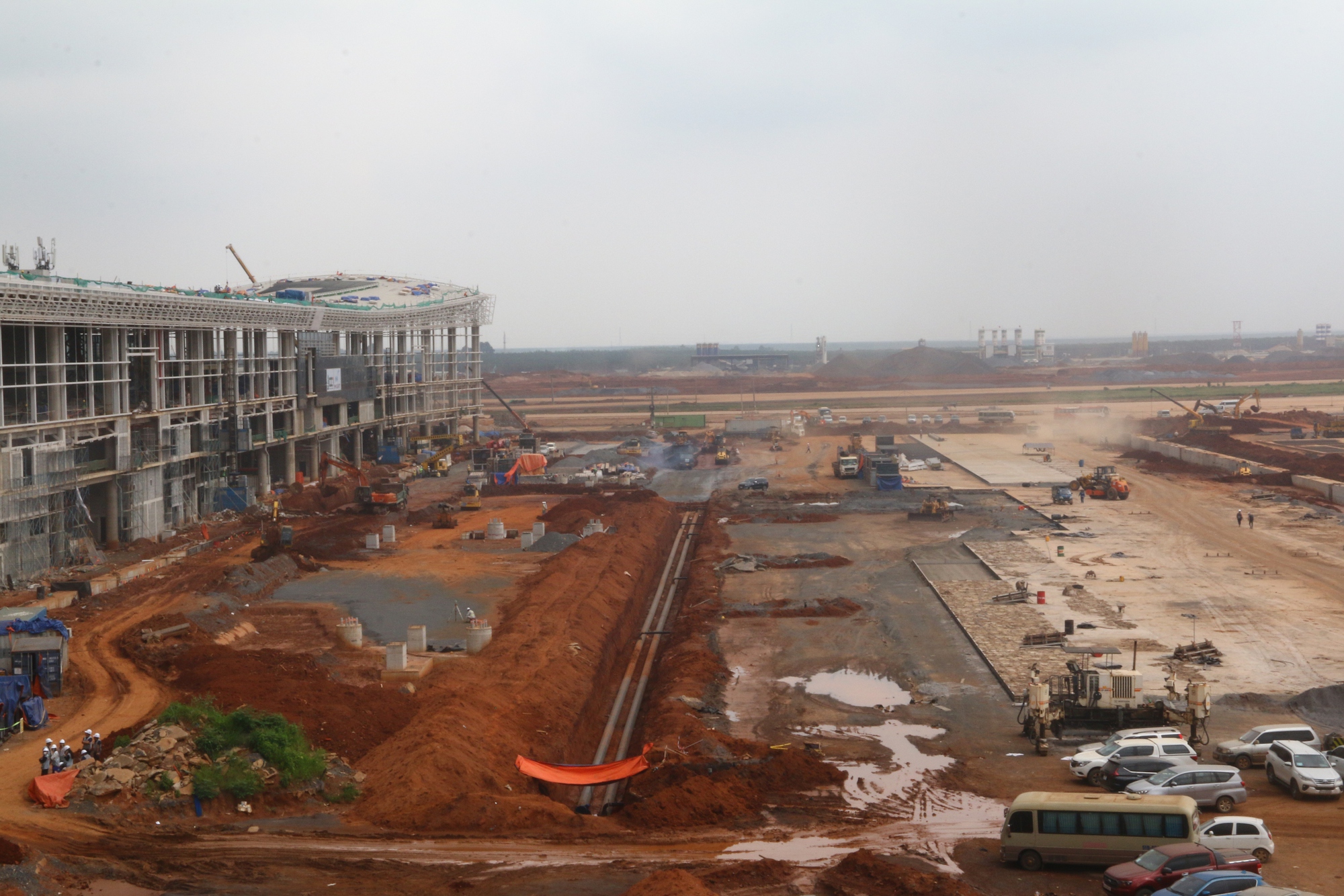 Cận cảnh thi công nhà ga hành khách - "trái tim" sân bay Long Thành- Ảnh 7. Cận cảnh thi công nhà ga hành khách - "trái tim" sân bay Long Thành- Ảnh 7.