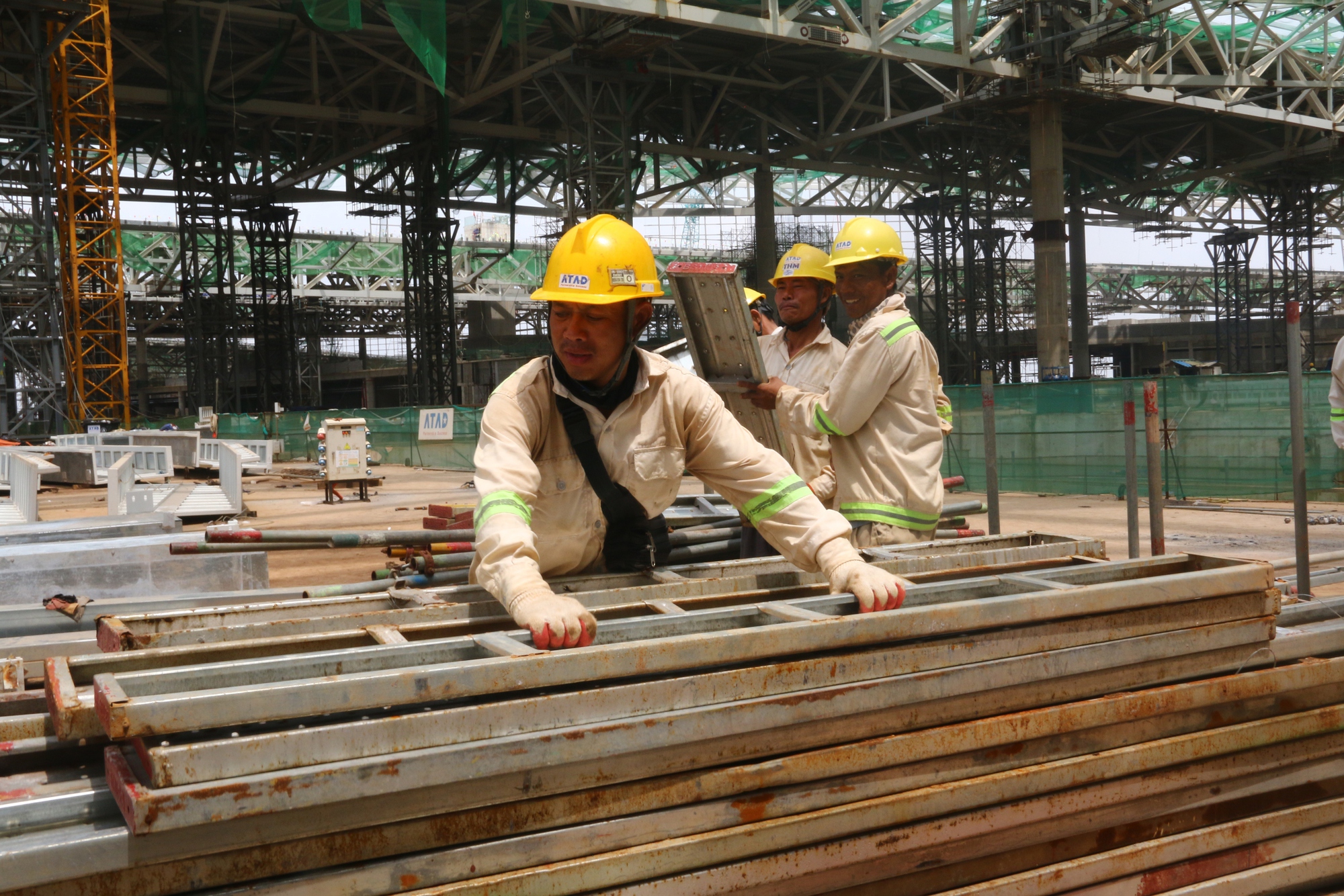 Cận cảnh thi công nhà ga hành khách - "trái tim" sân bay Long Thành- Ảnh 12. Cận cảnh thi công nhà ga hành khách - "trái tim" sân bay Long Thành- Ảnh 12.