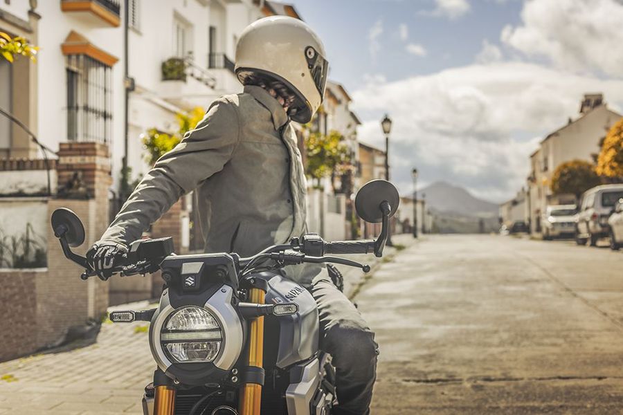 Đập tan danh xưng "kẻ thù của cái đẹp", Suzuki đã cho ra mắt mẫu xe mà ai nhìn cũng thích!- Ảnh 8. Đập tan danh xưng "kẻ thù của cái đẹp", Suzuki đã cho ra mắt mẫu xe mà ai nhìn cũng thích!- Ảnh 8.