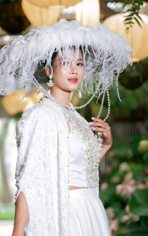 Dàn sao Việt hội tụ giữa vườn thơ của Cao Minh Tiến, xao xuyến với show thời trang trong vườn sen đẹp mộng mị- Ảnh 5. Dàn sao Việt hội tụ giữa vườn thơ của Cao Minh Tiến, xao xuyến với show thời trang trong vườn sen đẹp mộng mị- Ảnh 5.
