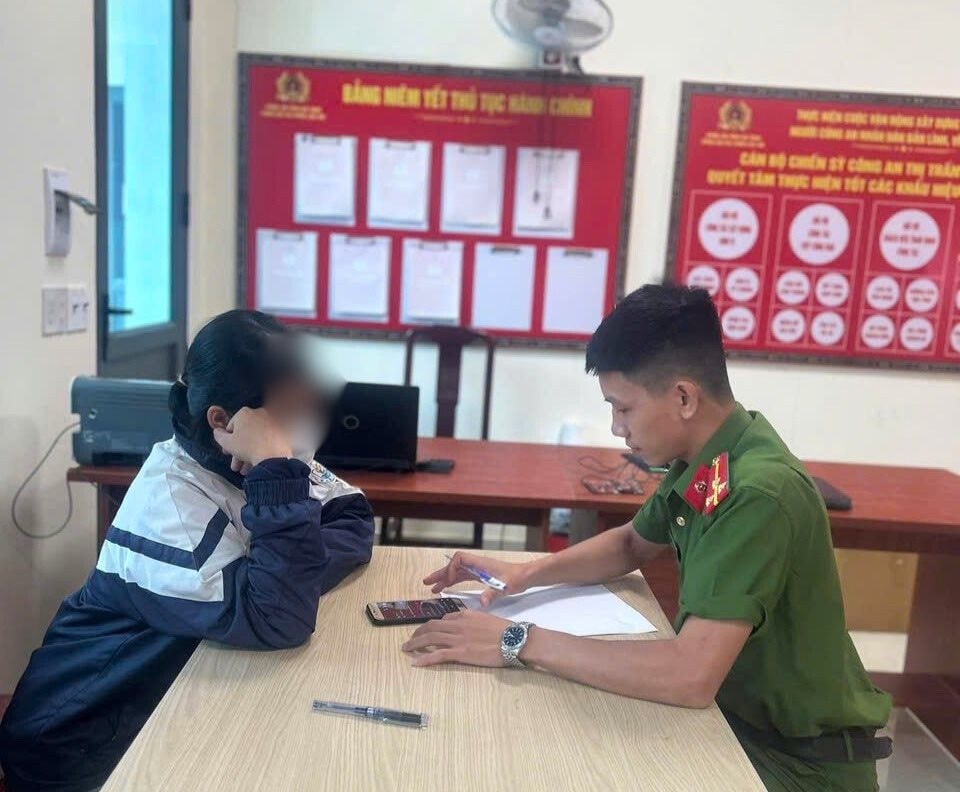 Vừa tìm được việc sau kỳ thi tốt nghiệp THPT, nữ sinh Hà Tĩnh lập tức báo công an- Ảnh 1. Vừa tìm được việc sau kỳ thi tốt nghiệp THPT, nữ sinh Hà Tĩnh lập tức báo công an- Ảnh 1.