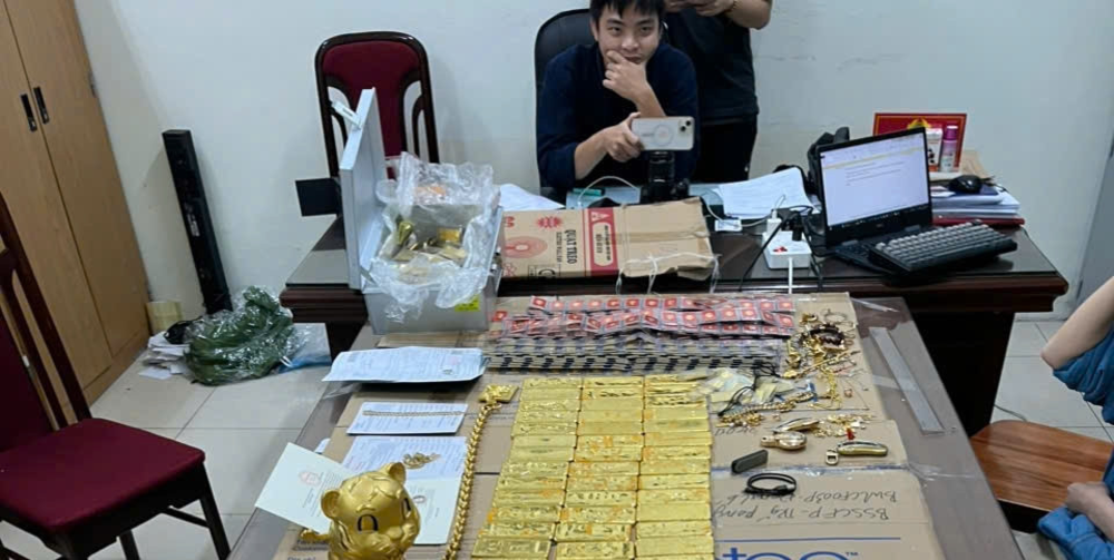 Công an Hà Nội thu giữ 5.300 tỷ đồng, triệu tập 571 bị hại, làm rõ gần 1.100 đối tượng liên quan vụ lừa đảo Mr Pip- Ảnh 1. Công an Hà Nội thu giữ 5.300 tỷ đồng, triệu tập 571 bị hại, làm rõ gần 1.100 đối tượng liên quan vụ lừa đảo Mr Pip- Ảnh 1.