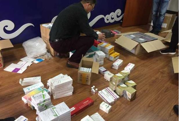 Tịch thu hơn 30.000 hộp thuốc, thu hồi hơn 72 tỷ đồng tiền phi pháp từ 180 đối tượng lừa tiền BHYT- Ảnh 2. Tịch thu hơn 30.000 hộp thuốc, thu hồi hơn 72 tỷ đồng tiền phi pháp từ 180 đối tượng lừa tiền BHYT- Ảnh 2.