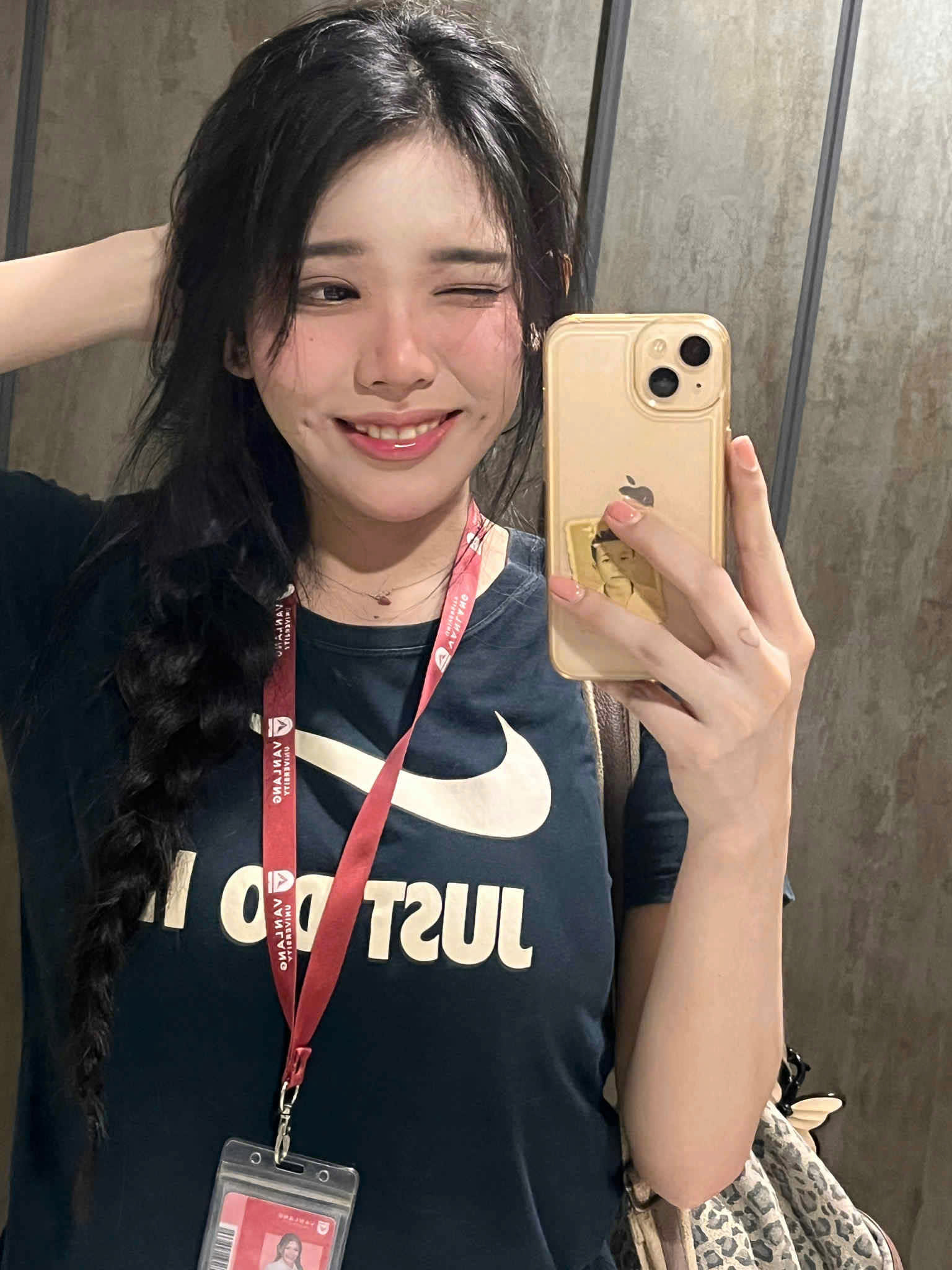 Ảnh chụp lúc 0h sáng của nữ sinh và anh xe ôm công nghệ ở TP.HCM: Hé lộ câu chuyện phía sau- Ảnh 3.