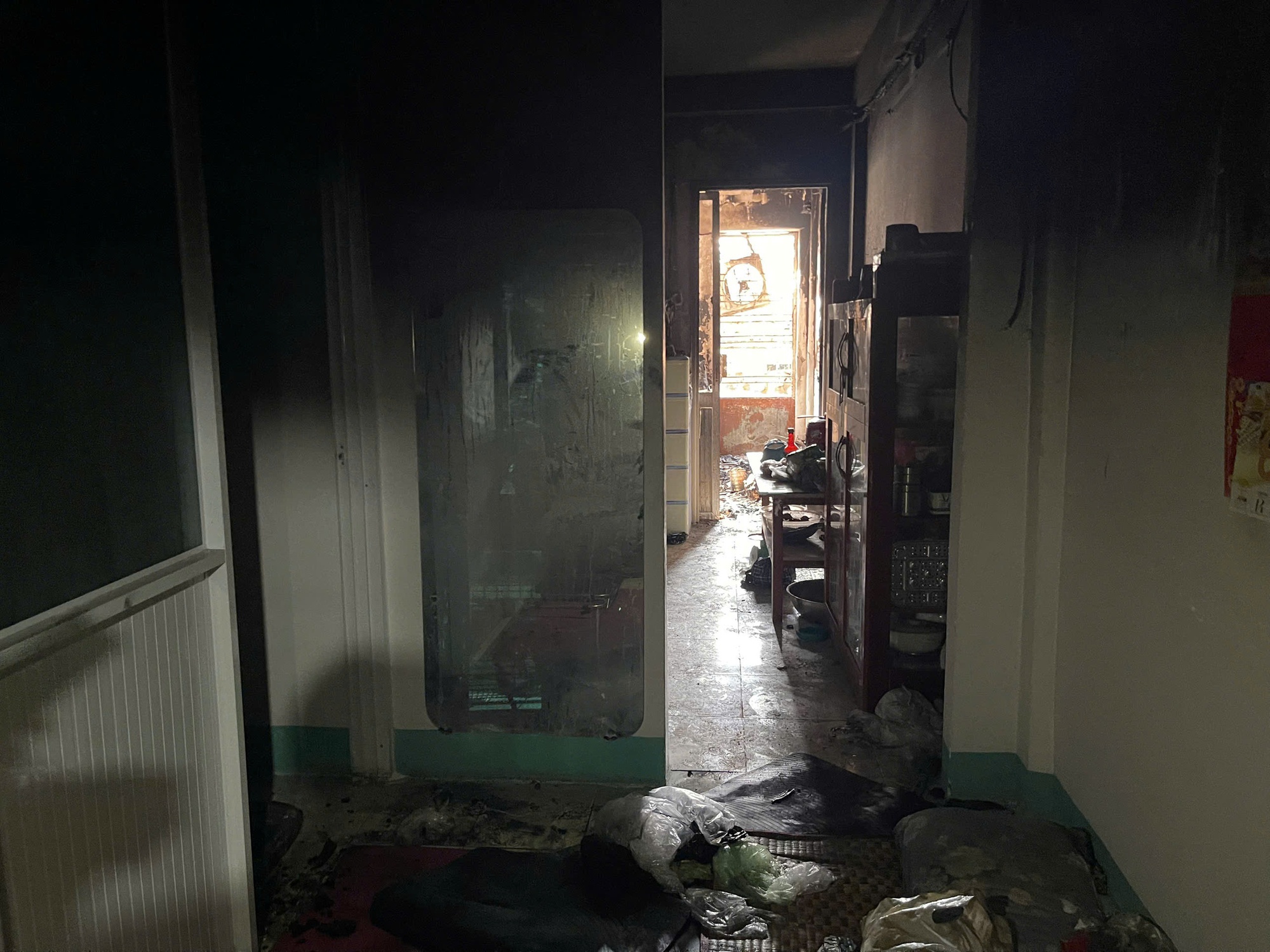 Nguyên nhân vụ cháy chung cư Độc Lập khiến 8 người tử vong- Ảnh 1. Nguyên nhân vụ cháy chung cư Độc Lập khiến 8 người tử vong- Ảnh 1.