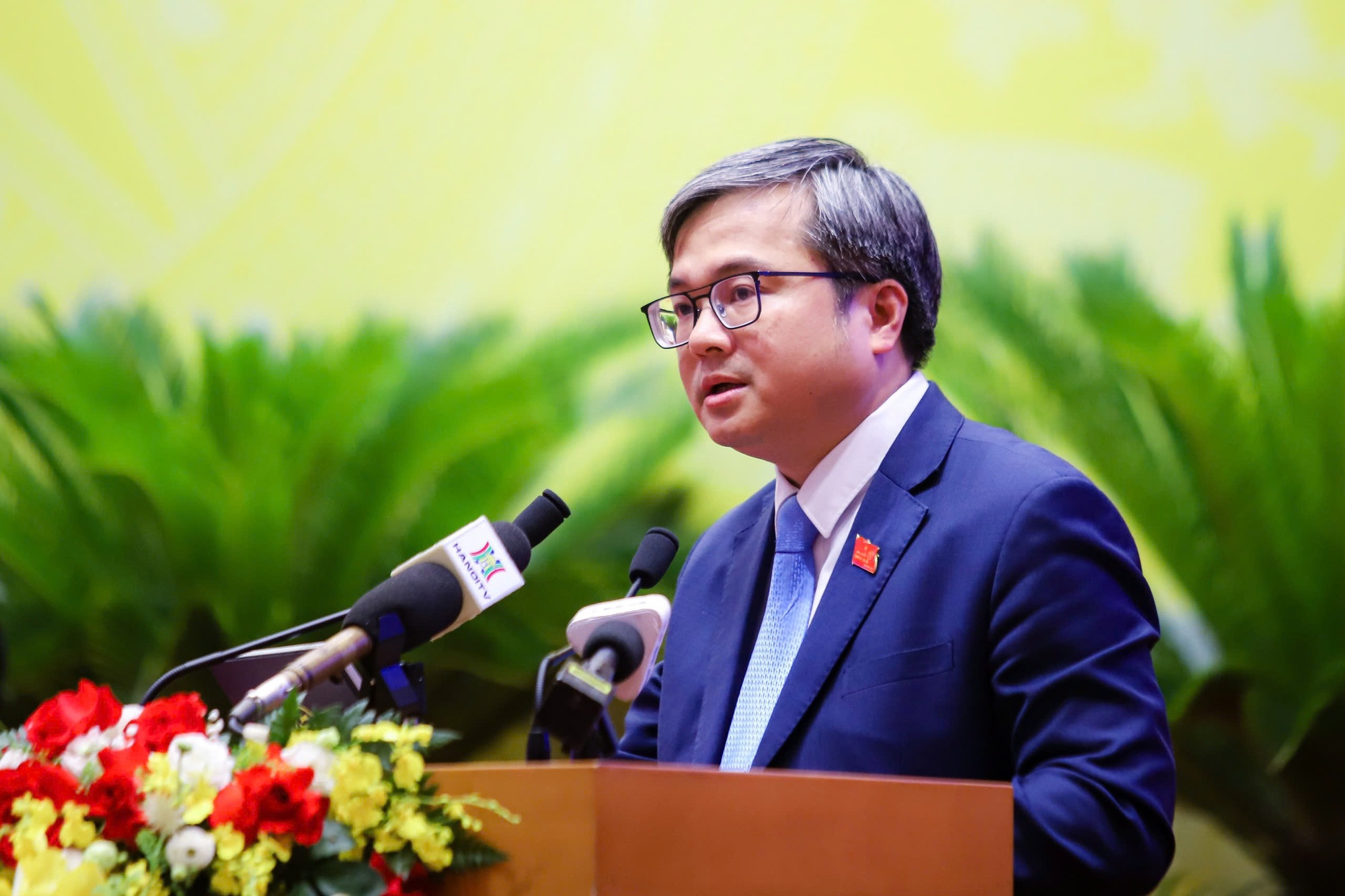 Bí thư Thành ủy Hà Nội: Triển khai chính quyền 2 cấp phải chấm dứt tình trạng "trên nóng, dưới lạnh"- Ảnh 2. Bí thư Thành ủy Hà Nội: Triển khai chính quyền 2 cấp phải chấm dứt tình trạng "trên nóng, dưới lạnh"- Ảnh 2.