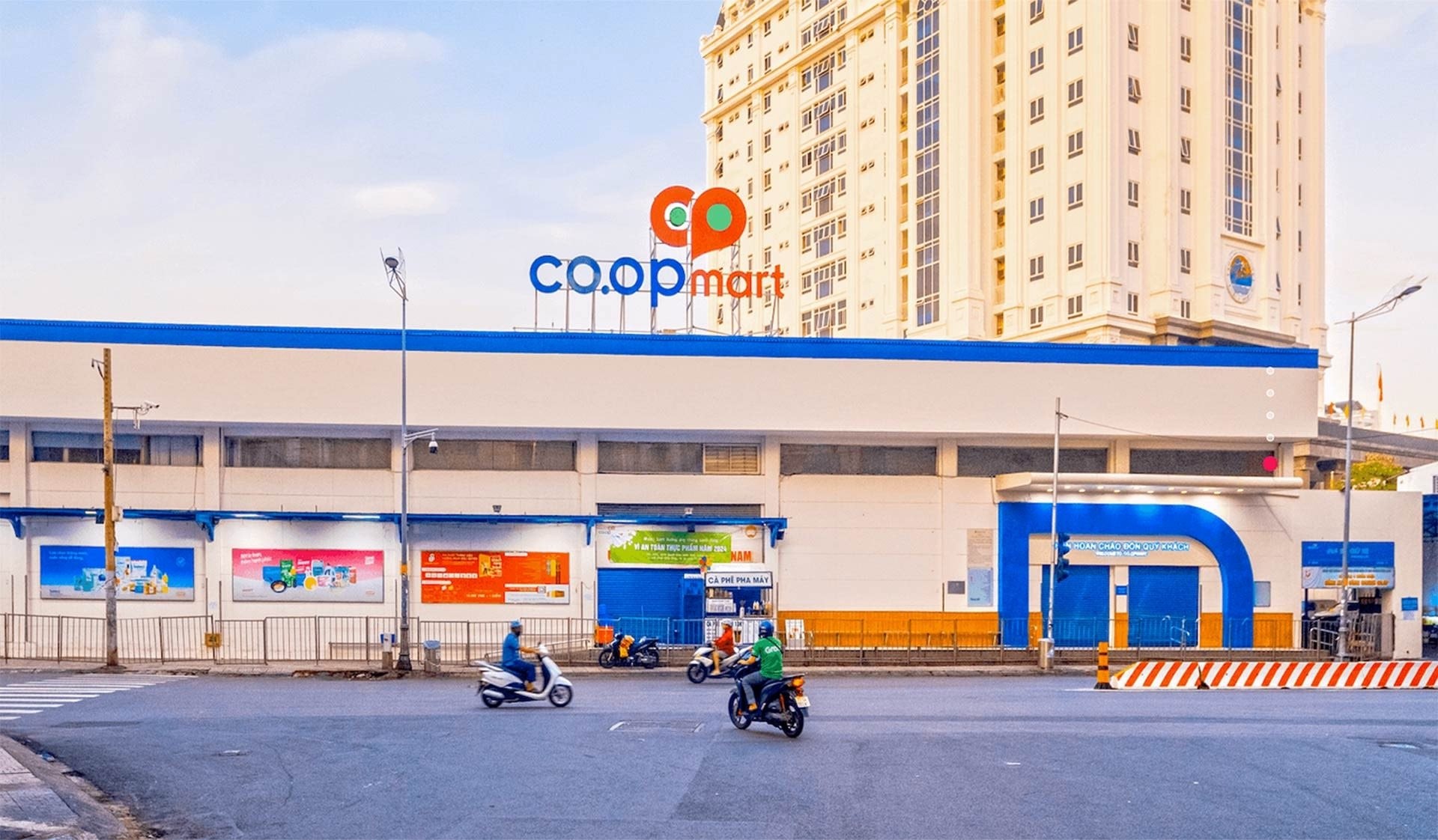 Đơn vị của Bộ Công an cấm SaiGon Co.op và "Vua Gạo" tham gia đấu thầu trong 3 năm- Ảnh 1.