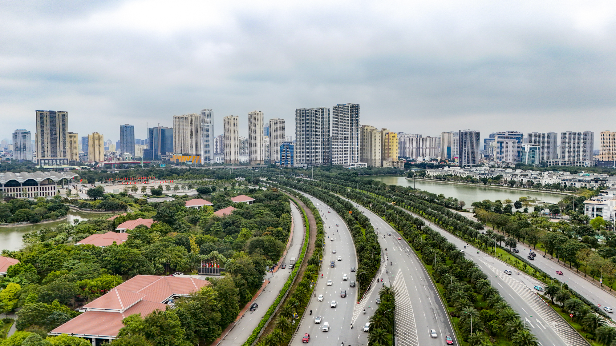 Savills: Nhà ở cần được nhìn nhận quan trọng như một loại hình hạ tầng quốc gia, tương đương với giao thông và năng lượng- Ảnh 3. Savills: Nhà ở cần được nhìn nhận quan trọng như một loại hình hạ tầng quốc gia, tương đương với giao thông và năng lượng- Ảnh 3.
