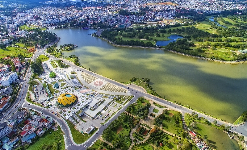 Triển vọng xanh của 3 tỉnh lớn nhất Việt Nam sau sáp nhập: Một tỉnh có cả "thủ phủ" hoa quả và điện sạch- Ảnh 1. Triển vọng xanh của 3 tỉnh lớn nhất Việt Nam sau sáp nhập: Một tỉnh có cả "thủ phủ" hoa quả và điện sạch- Ảnh 1.